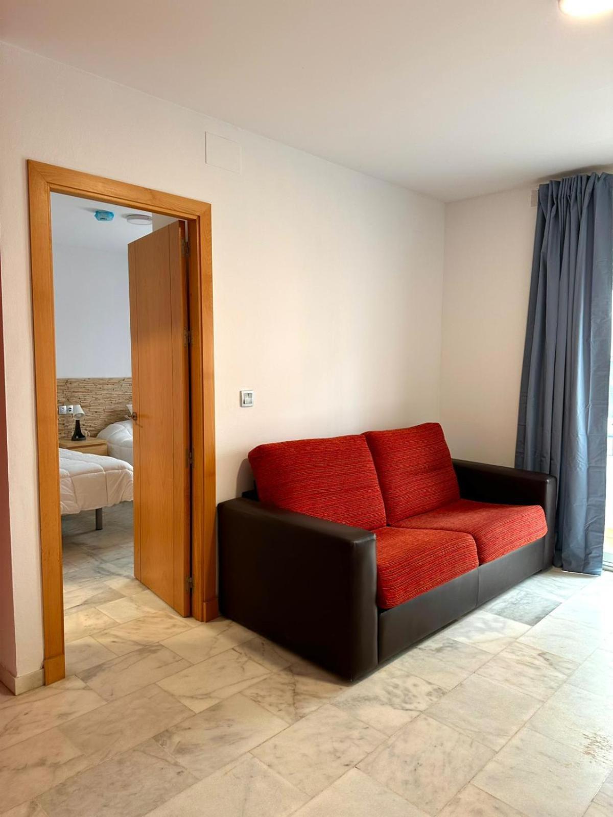 Apartahotel Dona Reyes チピオナ エクステリア 写真
